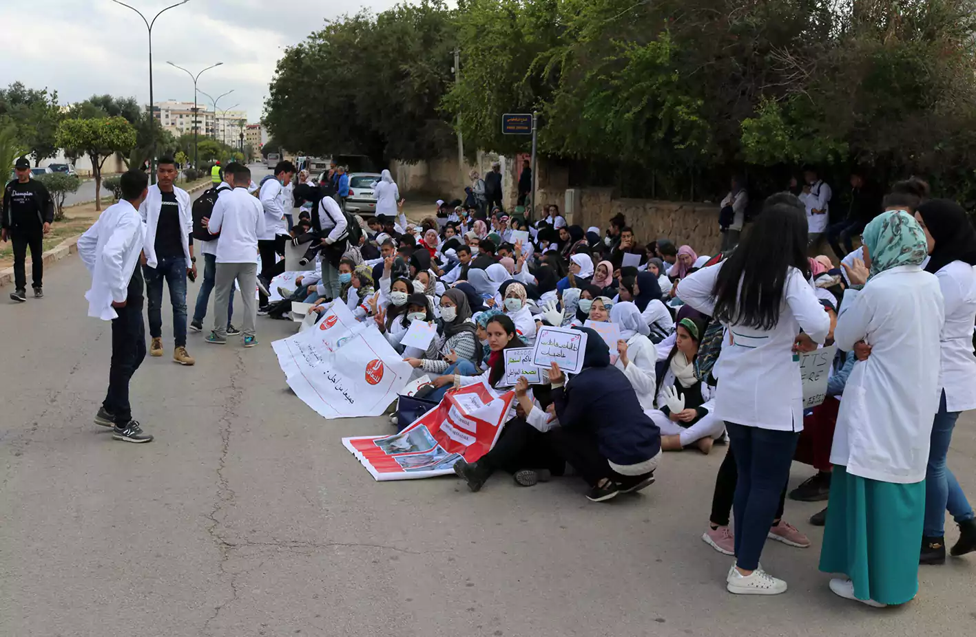 ممرضو الغد يحتجون ضد وزارة الصحة رفضًا للتعاقد ويهددون بمقاطعة مباريات التوظيف