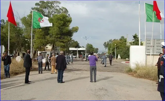 السلطات الجزائرية سلمت 60 من الشباب المغاربة المرشحين للهجرة عبر الممر البري مغنية-وجدة.